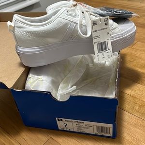 Adidas Nizza Platform, sz 7